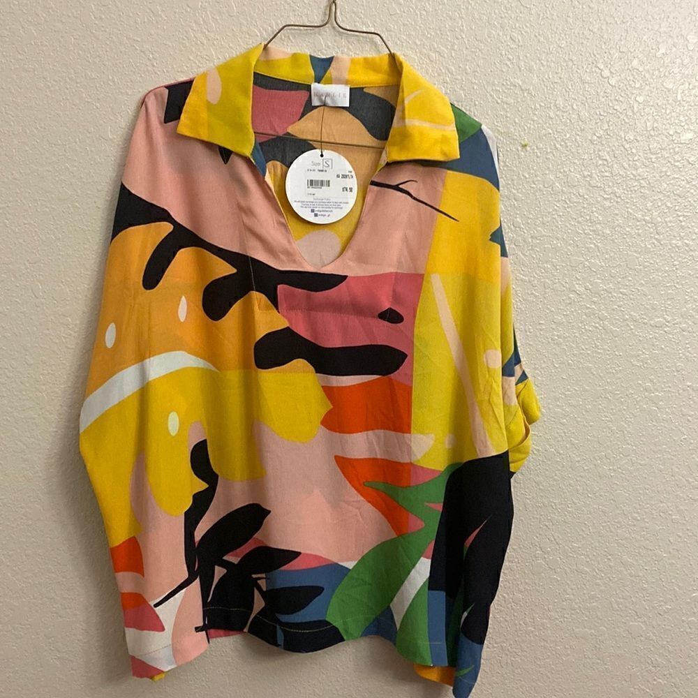 - 💛❤️INDIGO KARLIE TOP BRAND NEW WITH TAGS A BEAUTIFUL COLOR  DESIGN. Size…